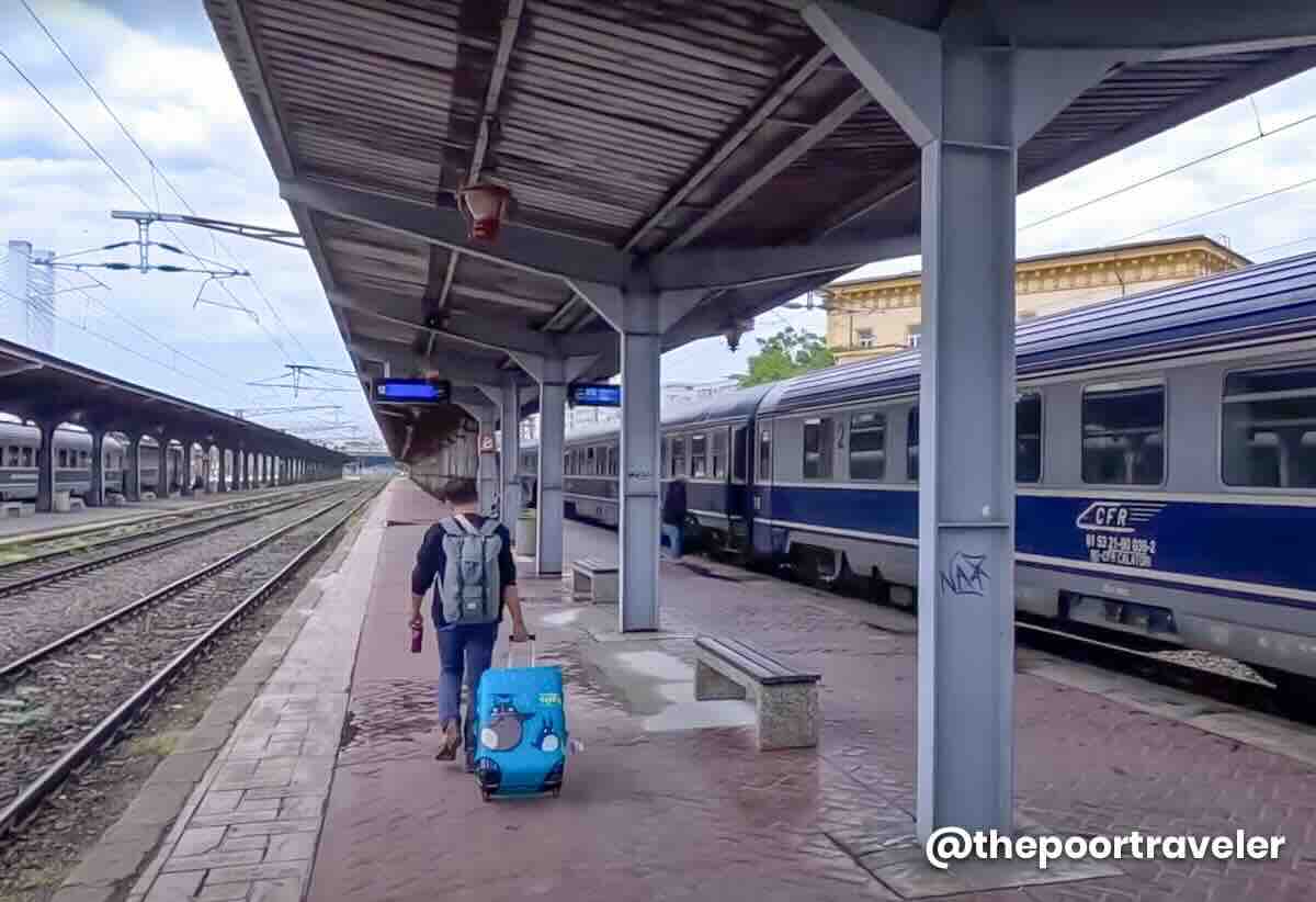 Bucharest Nord Station Train Platform